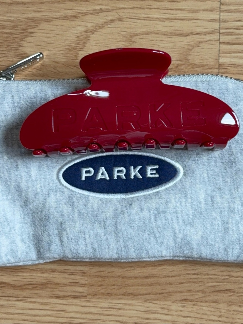 PARKE Claw Clip in Crimson Red Brand New with Pouch
